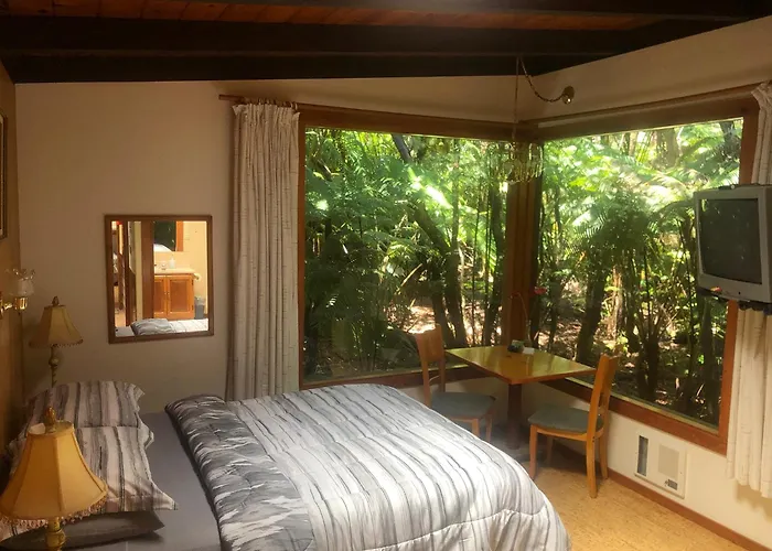 Volcano Inn Bed N Breakfast