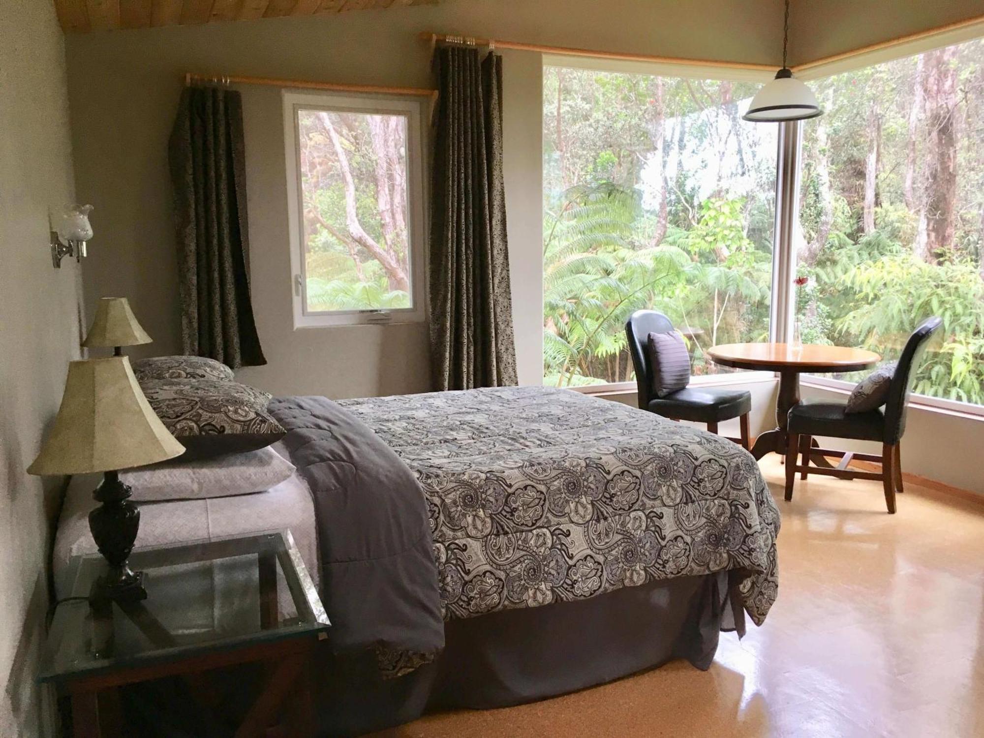 Volcano Inn Bed N Breakfast