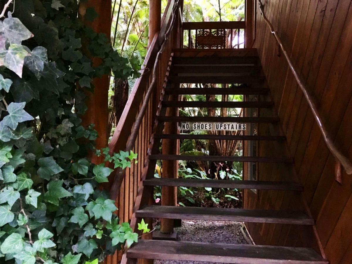 Volcano Inn Bed N Breakfast Lodge *