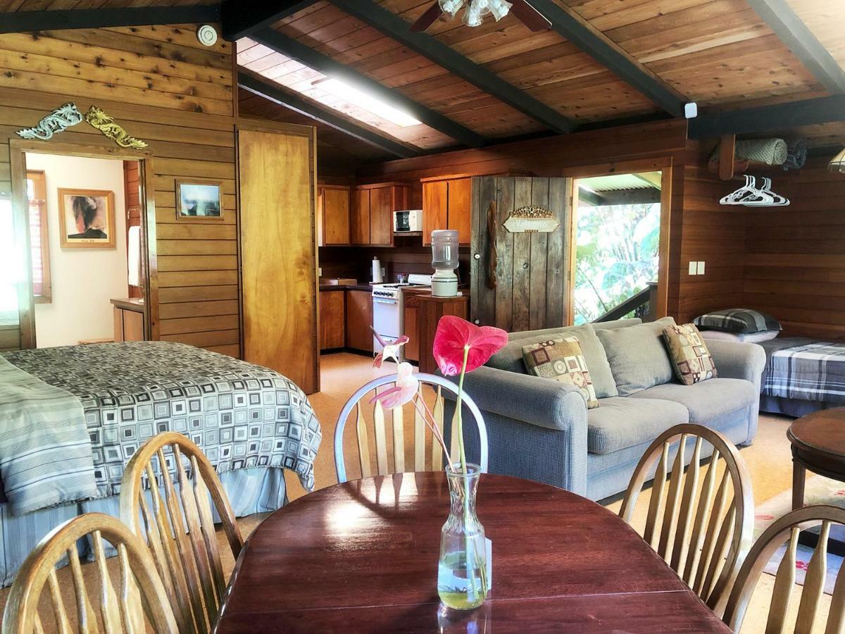Volcano Inn Bed N Breakfast Lodge *
