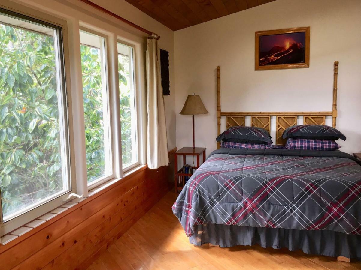 Volcano Inn Bed N Breakfast *
